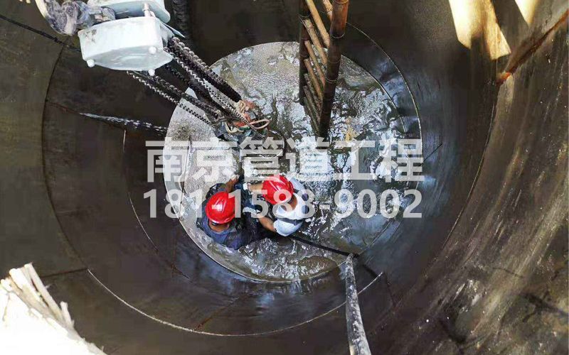 242慈悲社污水池清理