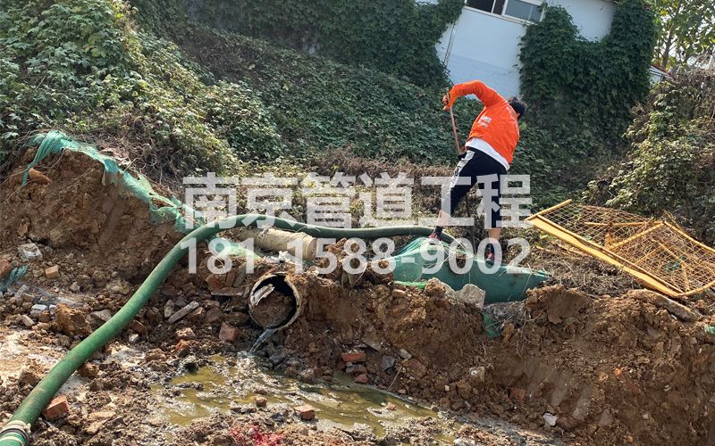 263慈悲社工地化粪池清理